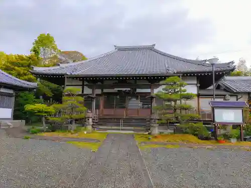 安養寺の本殿・本堂