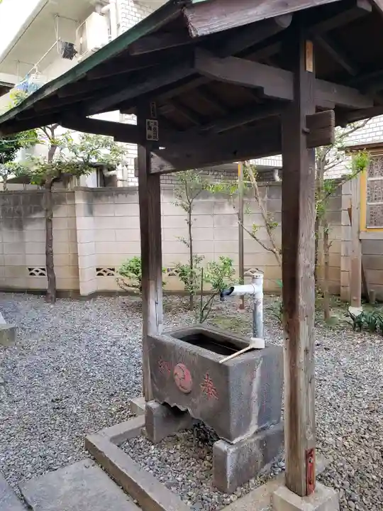 御嶽神社の手水舎