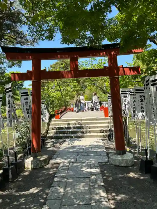 旗上弁財天社の{uncategorized: "未分類", other: "その他", undefined: "問題あり", building: "その他建物", grave: "お墓", sacred_gate: "鳥居", guardian: "狛犬", statue: "像", buddha: "仏像", history: "歴史", nature: "自然", garden: "庭園", animal: "動物", pagoda: "塔", temizu: "手水舎", mountain_gate: "山門・神門", sanctuary: "本殿・本堂", subordinate: "末社・摂社", art: "芸術", scenery: "景色", jizo: "地蔵", ema: "絵馬", goshuin: "御朱印", omikuji: "おみくじ", items: "授与品その他", amulet: "お守り", goshuincho: "御朱印帳", eats: "食事", festival: "お祭り", votive_dance: "神楽", shichigosan: "七五三参", wedding: "結婚式", experience: "体験その他", initially: "初詣", around: "周辺", anti_infection: "感染症対策"}