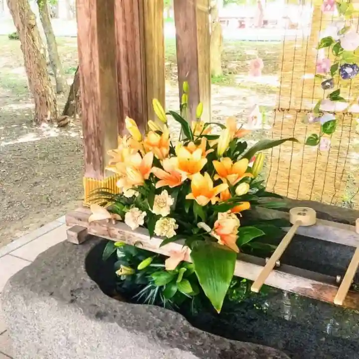 彌彦神社 (伊夜日子神社)の手水舎