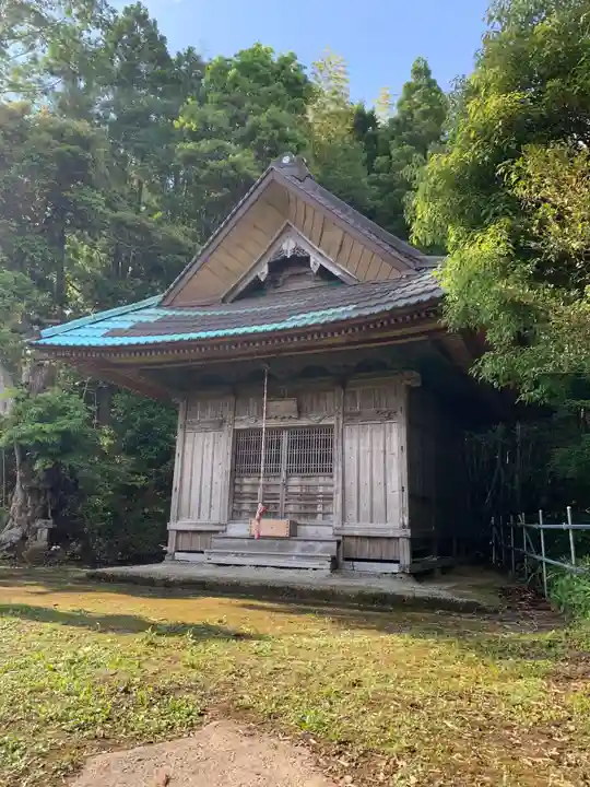 八幡神社の本殿・本堂