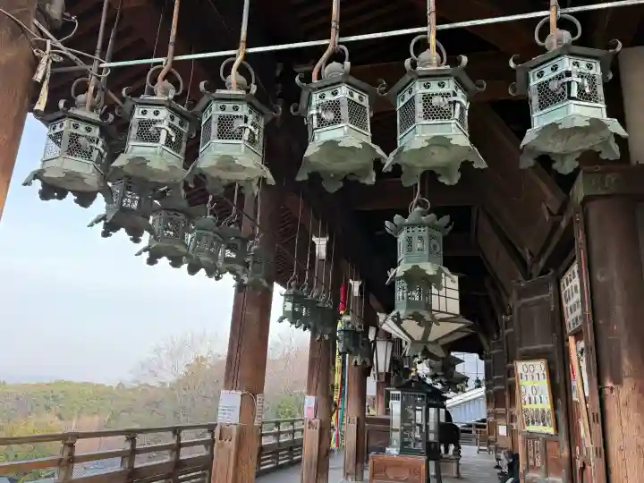 東大寺 二月堂の{uncategorized: "未分類", other: "その他", undefined: "問題あり", building: "その他建物", grave: "お墓", sacred_gate: "鳥居", guardian: "狛犬", statue: "像", buddha: "仏像", history: "歴史", nature: "自然", garden: "庭園", animal: "動物", pagoda: "塔", temizu: "手水舎", mountain_gate: "山門・神門", sanctuary: "本殿・本堂", subordinate: "末社・摂社", art: "芸術", scenery: "景色", jizo: "地蔵", ema: "絵馬", goshuin: "御朱印", omikuji: "おみくじ", items: "授与品その他", amulet: "お守り", goshuincho: "御朱印帳", eats: "食事", festival: "お祭り", votive_dance: "神楽", shichigosan: "七五三参", wedding: "結婚式", experience: "体験その他", initially: "初詣", around: "周辺", anti_infection: "感染症対策"}