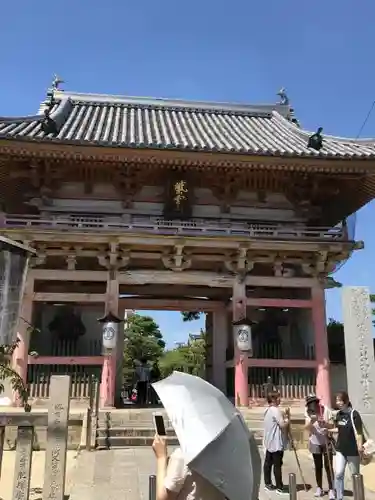 葛井寺の山門・神門