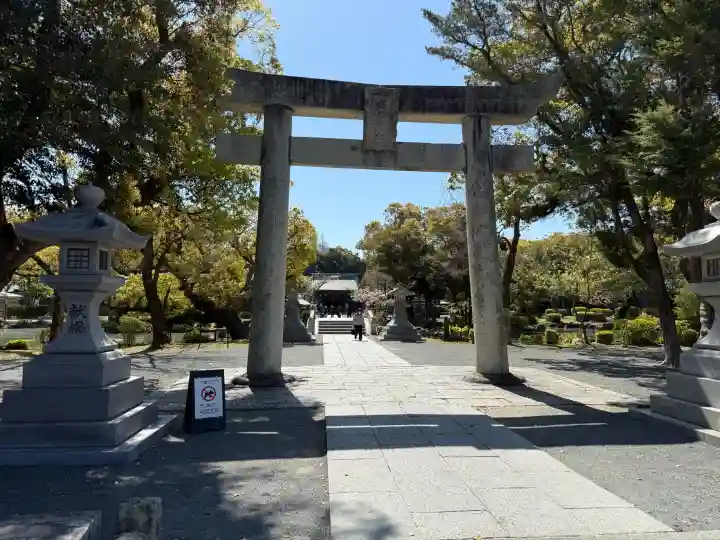宗像大社の{uncategorized: "未分類", other: "その他", undefined: "問題あり", building: "その他建物", grave: "お墓", sacred_gate: "鳥居", guardian: "狛犬", statue: "像", buddha: "仏像", history: "歴史", nature: "自然", garden: "庭園", animal: "動物", pagoda: "塔", temizu: "手水舎", mountain_gate: "山門・神門", sanctuary: "本殿・本堂", subordinate: "末社・摂社", art: "芸術", scenery: "景色", jizo: "地蔵", ema: "絵馬", goshuin: "御朱印", omikuji: "おみくじ", items: "授与品その他", amulet: "お守り", goshuincho: "御朱印帳", eats: "食事", festival: "お祭り", votive_dance: "神楽", shichigosan: "七五三参", wedding: "結婚式", experience: "体験その他", initially: "初詣", around: "周辺", anti_infection: "感染症対策"}