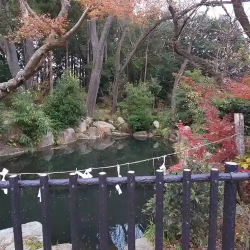 磯部稲村神社の庭園