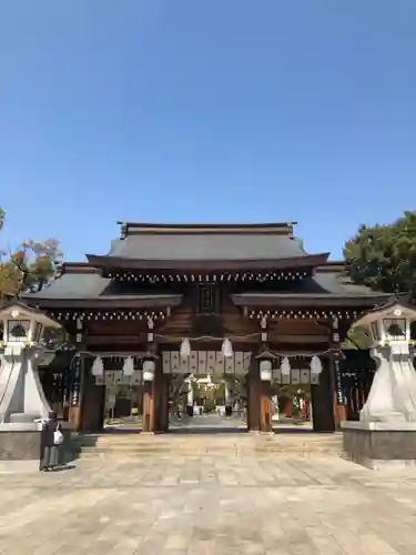 湊川神社の山門・神門