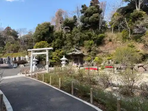 宇賀神社の{uncategorized: "未分類", other: "その他", undefined: "問題あり", building: "その他建物", grave: "お墓", sacred_gate: "鳥居", guardian: "狛犬", statue: "像", buddha: "仏像", history: "歴史", nature: "自然", garden: "庭園", animal: "動物", pagoda: "塔", temizu: "手水舎", mountain_gate: "山門・神門", sanctuary: "本殿・本堂", subordinate: "末社・摂社", art: "芸術", scenery: "景色", jizo: "地蔵", ema: "絵馬", goshuin: "御朱印", omikuji: "おみくじ", items: "授与品その他", amulet: "お守り", goshuincho: "御朱印帳", eats: "食事", festival: "お祭り", votive_dance: "神楽", shichigosan: "七五三参", wedding: "結婚式", experience: "体験その他", initially: "初詣", around: "周辺", anti_infection: "感染症対策"}