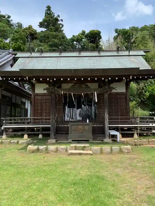 青麻神社の本殿・本堂