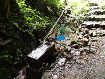 窟神社の手水舎