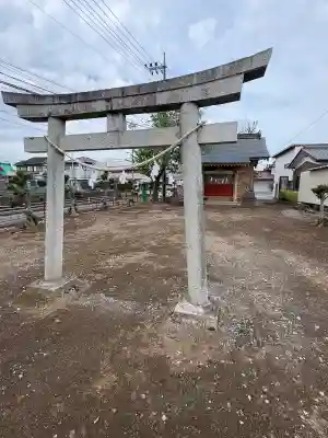 琴平神社の{uncategorized: "未分類", other: "その他", undefined: "問題あり", building: "その他建物", grave: "お墓", sacred_gate: "鳥居", guardian: "狛犬", statue: "像", buddha: "仏像", history: "歴史", nature: "自然", garden: "庭園", animal: "動物", pagoda: "塔", temizu: "手水舎", mountain_gate: "山門・神門", sanctuary: "本殿・本堂", subordinate: "末社・摂社", art: "芸術", scenery: "景色", jizo: "地蔵", ema: "絵馬", goshuin: "御朱印", omikuji: "おみくじ", items: "授与品その他", amulet: "お守り", goshuincho: "御朱印帳", eats: "食事", festival: "お祭り", votive_dance: "神楽", shichigosan: "七五三参", wedding: "結婚式", experience: "体験その他", initially: "初詣", around: "周辺", anti_infection: "感染症対策"}