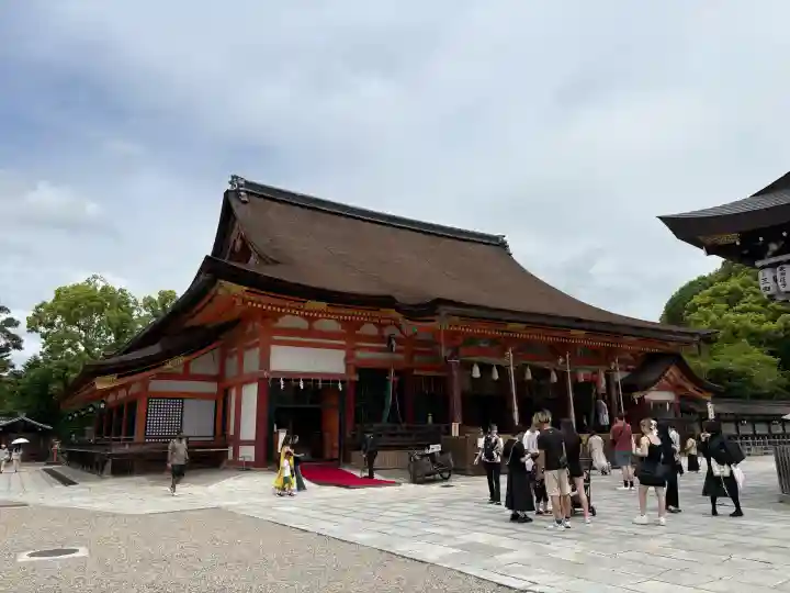 八坂神社(祇園さん)の{uncategorized: "未分類", other: "その他", undefined: "問題あり", building: "その他建物", grave: "お墓", sacred_gate: "鳥居", guardian: "狛犬", statue: "像", buddha: "仏像", history: "歴史", nature: "自然", garden: "庭園", animal: "動物", pagoda: "塔", temizu: "手水舎", mountain_gate: "山門・神門", sanctuary: "本殿・本堂", subordinate: "末社・摂社", art: "芸術", scenery: "景色", jizo: "地蔵", ema: "絵馬", goshuin: "御朱印", omikuji: "おみくじ", items: "授与品その他", amulet: "お守り", goshuincho: "御朱印帳", eats: "食事", festival: "お祭り", votive_dance: "神楽", shichigosan: "七五三参", wedding: "結婚式", experience: "体験その他", initially: "初詣", around: "周辺", anti_infection: "感染症対策"}
