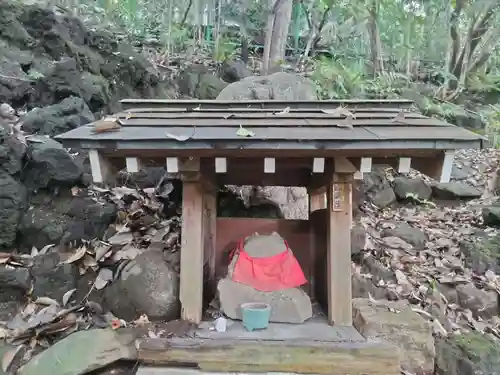 明王院（満願寺別院）の末社・摂社