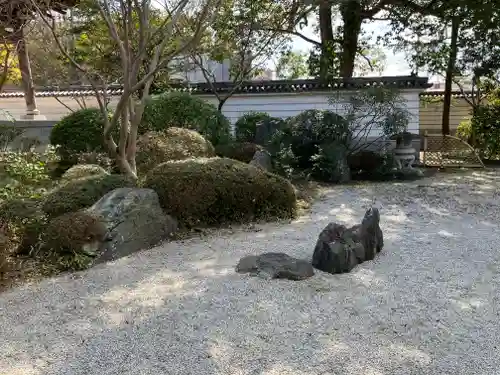 横蔵寺の庭園