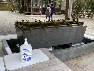 安房神社の手水舎