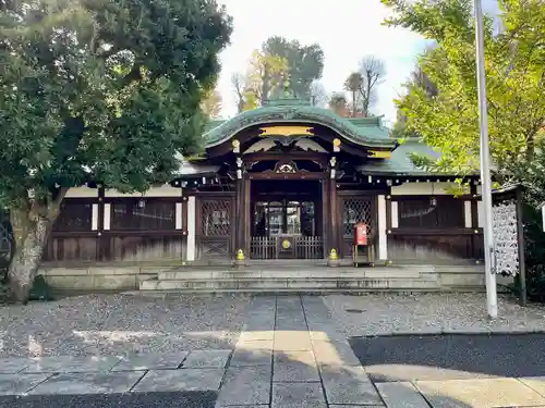 白金氷川神社の本殿