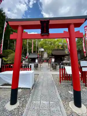 最上稲荷山妙教寺の末社・摂社