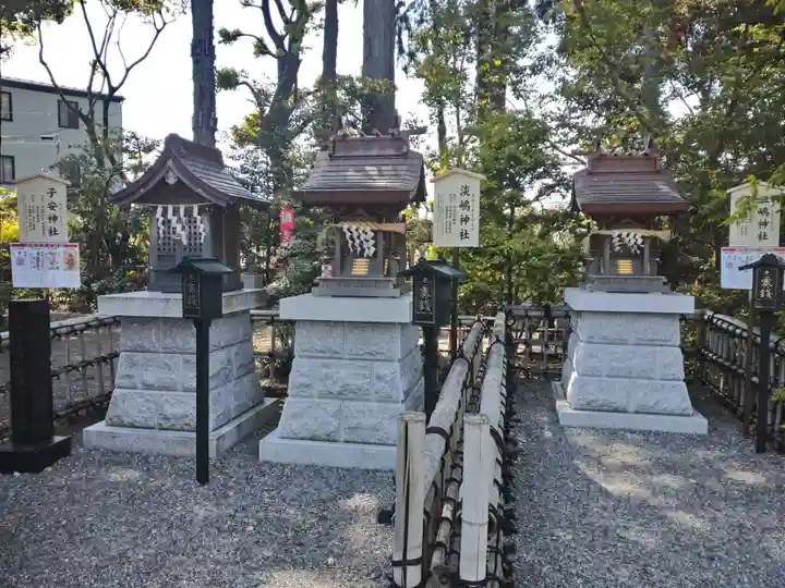 亀ケ池八幡宮の末社・摂社