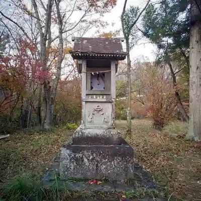 三峯神社の末社・摂社