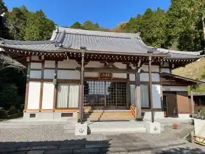 小松寺の本殿・本堂