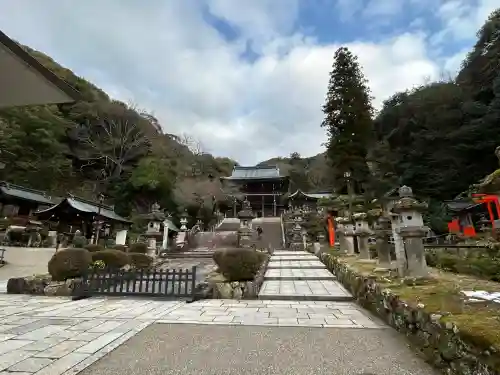伊奈波神社の{uncategorized: "未分類", other: "その他", undefined: "問題あり", building: "その他建物", grave: "お墓", sacred_gate: "鳥居", guardian: "狛犬", statue: "像", buddha: "仏像", history: "歴史", nature: "自然", garden: "庭園", animal: "動物", pagoda: "塔", temizu: "手水舎", mountain_gate: "山門・神門", sanctuary: "本殿・本堂", subordinate: "末社・摂社", art: "芸術", scenery: "景色", jizo: "地蔵", ema: "絵馬", goshuin: "御朱印", omikuji: "おみくじ", items: "授与品その他", amulet: "お守り", goshuincho: "御朱印帳", eats: "食事", festival: "お祭り", votive_dance: "神楽", shichigosan: "七五三参", wedding: "結婚式", experience: "体験その他", initially: "初詣", around: "周辺", anti_infection: "感染症対策"}
