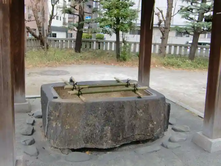 千束稲荷神社の手水舎