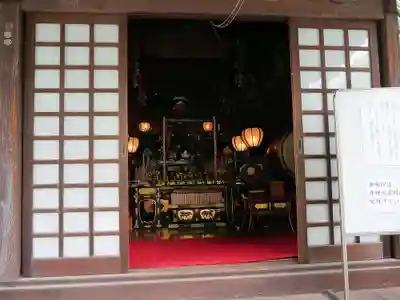 宝勝山　南藏院   蓮光寺の本殿・本堂