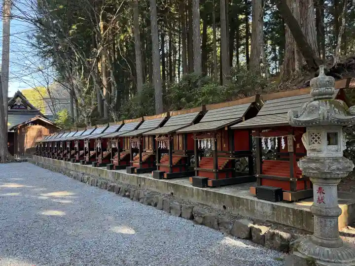 三峯神社の{uncategorized: "未分類", other: "その他", undefined: "問題あり", building: "その他建物", grave: "お墓", sacred_gate: "鳥居", guardian: "狛犬", statue: "像", buddha: "仏像", history: "歴史", nature: "自然", garden: "庭園", animal: "動物", pagoda: "塔", temizu: "手水舎", mountain_gate: "山門・神門", sanctuary: "本殿・本堂", subordinate: "末社・摂社", art: "芸術", scenery: "景色", jizo: "地蔵", ema: "絵馬", goshuin: "御朱印", omikuji: "おみくじ", items: "授与品その他", amulet: "お守り", goshuincho: "御朱印帳", eats: "食事", festival: "お祭り", votive_dance: "神楽", shichigosan: "七五三参", wedding: "結婚式", experience: "体験その他", initially: "初詣", around: "周辺", anti_infection: "感染症対策"}