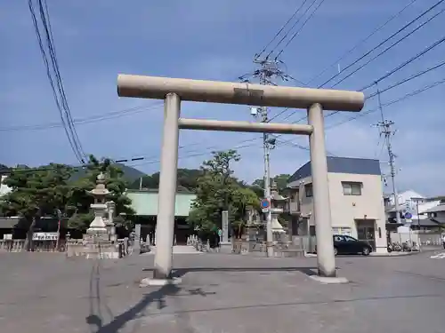 石清尾八幡宮の鳥居