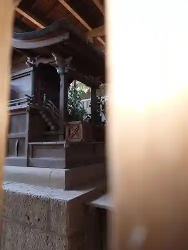 諏訪神社の本殿