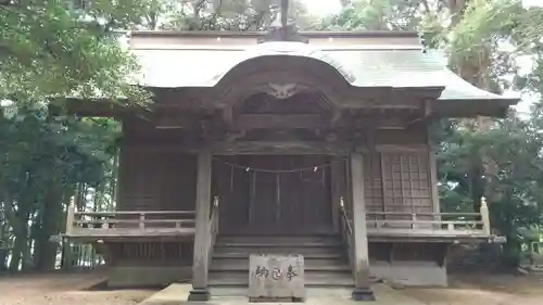 八幡神社の本殿・本堂