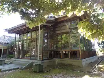 楢本神社の本殿・本堂