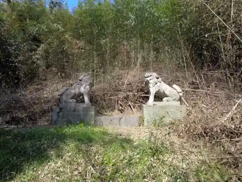 竹崎神社跡の狛犬