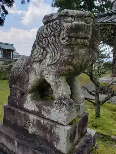  山見八幡宮の狛犬