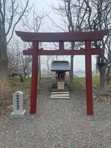 幣舞福徳稲荷神社（釧路厳島神社）の{uncategorized: "未分類", other: "その他", undefined: "問題あり", building: "その他建物", grave: "お墓", sacred_gate: "鳥居", guardian: "狛犬", statue: "像", buddha: "仏像", history: "歴史", nature: "自然", garden: "庭園", animal: "動物", pagoda: "塔", temizu: "手水舎", mountain_gate: "山門・神門", sanctuary: "本殿・本堂", subordinate: "末社・摂社", art: "芸術", scenery: "景色", jizo: "地蔵", ema: "絵馬", goshuin: "御朱印", omikuji: "おみくじ", items: "授与品その他", amulet: "お守り", goshuincho: "御朱印帳", eats: "食事", festival: "お祭り", votive_dance: "神楽", shichigosan: "七五三参", wedding: "結婚式", experience: "体験その他", initially: "初詣", around: "周辺", anti_infection: "感染症対策"}