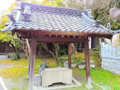 熱田社（宮津熱田社）の手水舎