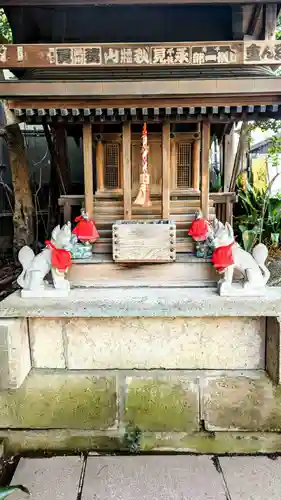 千住本氷川神社の末社