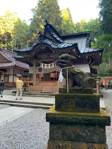 御岩神社の本殿・本堂
