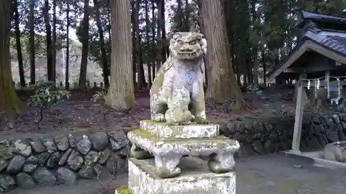 都々古別神社(八槻)の狛犬