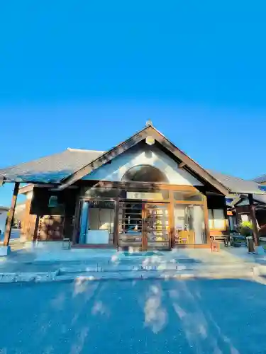 滑河山龍正院の{uncategorized: "未分類", other: "その他", undefined: "問題あり", building: "その他建物", grave: "お墓", sacred_gate: "鳥居", guardian: "狛犬", statue: "像", buddha: "仏像", history: "歴史", nature: "自然", garden: "庭園", animal: "動物", pagoda: "塔", temizu: "手水舎", mountain_gate: "山門・神門", sanctuary: "本殿・本堂", subordinate: "末社・摂社", art: "芸術", scenery: "景色", jizo: "地蔵", ema: "絵馬", goshuin: "御朱印", omikuji: "おみくじ", items: "授与品その他", amulet: "お守り", goshuincho: "御朱印帳", eats: "食事", festival: "お祭り", votive_dance: "神楽", shichigosan: "七五三参", wedding: "結婚式", experience: "体験その他", initially: "初詣", around: "周辺", anti_infection: "感染症対策"}