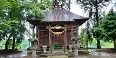 白山神社の本殿