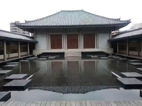 東長寺の本殿・本堂