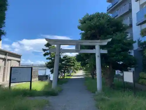 琵琶島神社の鳥居