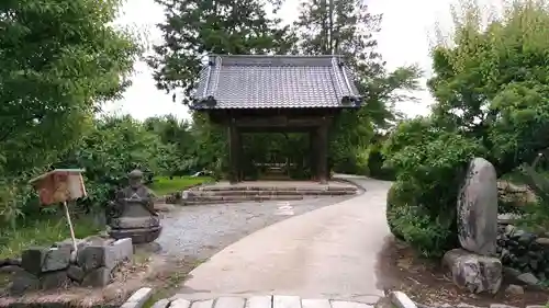 清白寺の山門