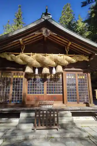 諏訪大社下社春宮(長野県)