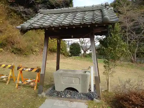 挙張神社の手水