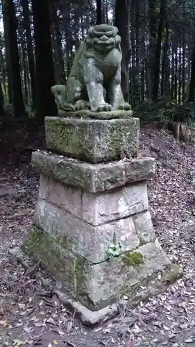 八幡神社の狛犬