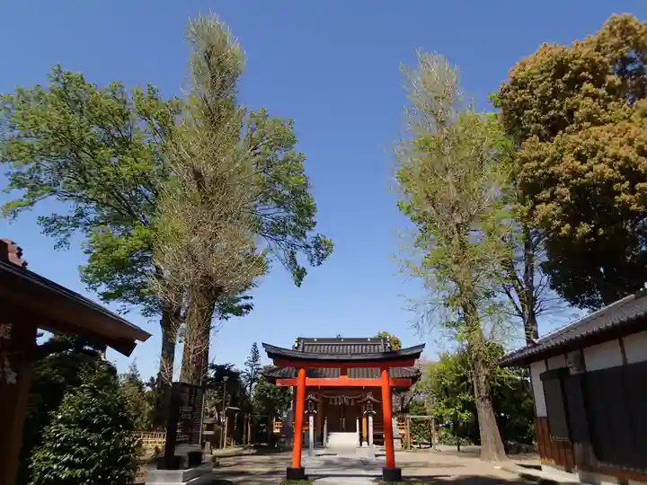 足立神社の鳥居