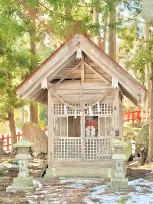 志和古稲荷神社の{uncategorized: "未分類", other: "その他", undefined: "問題あり", building: "その他建物", grave: "お墓", sacred_gate: "鳥居", guardian: "狛犬", statue: "像", buddha: "仏像", history: "歴史", nature: "自然", garden: "庭園", animal: "動物", pagoda: "塔", temizu: "手水舎", mountain_gate: "山門・神門", sanctuary: "本殿・本堂", subordinate: "末社・摂社", art: "芸術", scenery: "景色", jizo: "地蔵", ema: "絵馬", goshuin: "御朱印", omikuji: "おみくじ", items: "授与品その他", amulet: "お守り", goshuincho: "御朱印帳", eats: "食事", festival: "お祭り", votive_dance: "神楽", shichigosan: "七五三参", wedding: "結婚式", experience: "体験その他", initially: "初詣", around: "周辺", anti_infection: "感染症対策"}