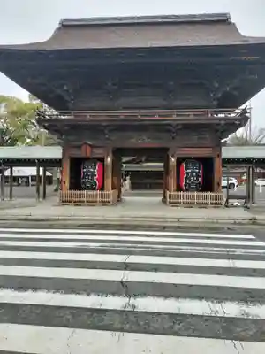 尾張大國霊神社(国府宮)の山門・神門