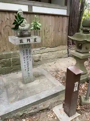 星田妙見宮の仏像